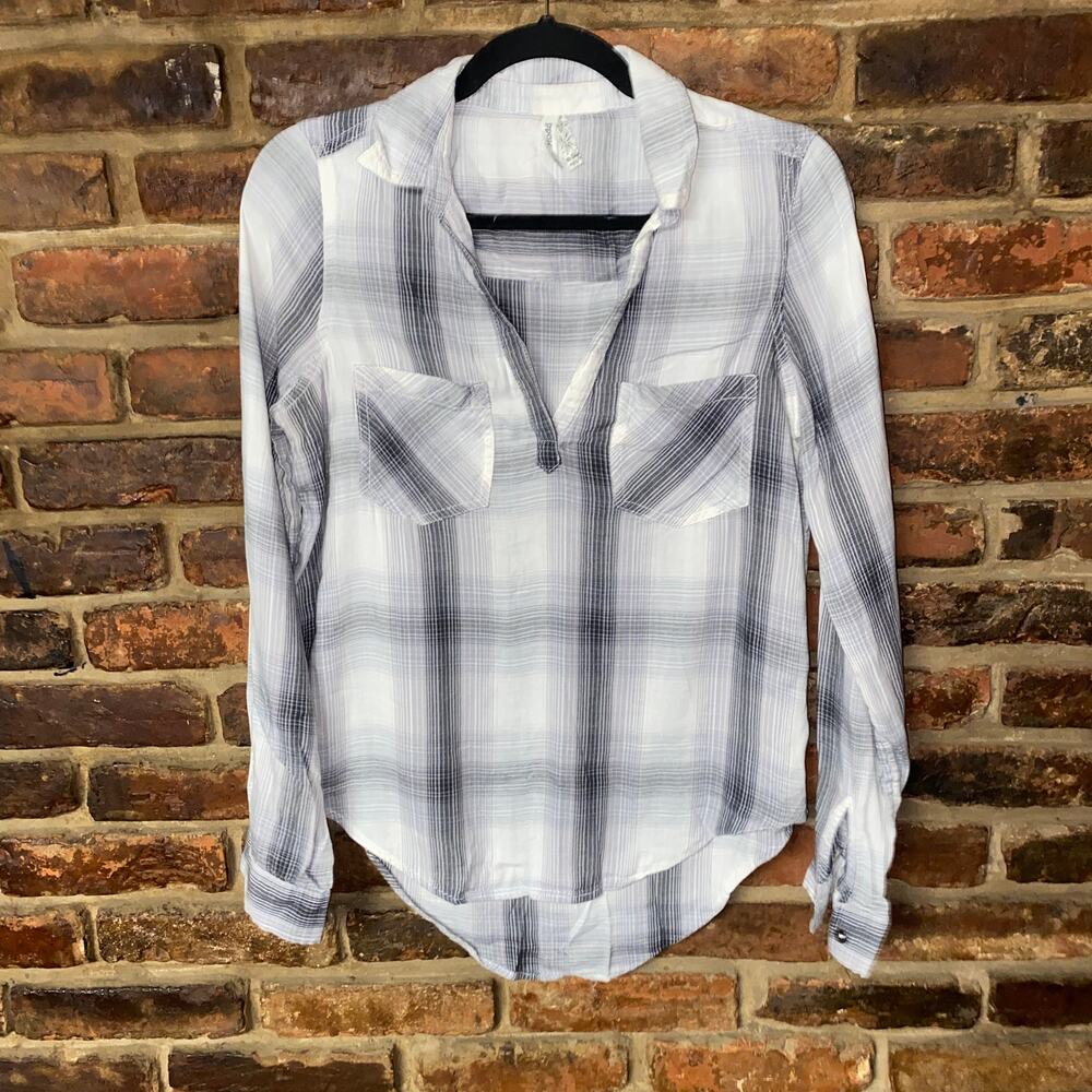 Mudd Gray Plaid Long Sleeve Popover V-Neck Collared Shirt Women's Size XS